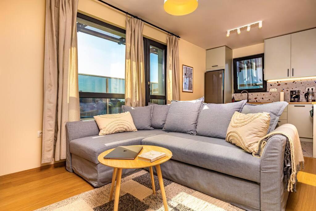 Hills View Central Apartment พลอฟดิฟ ภายนอก รูปภาพ